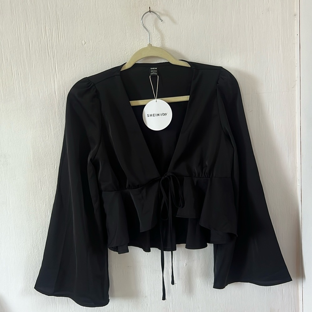 SHEIN Ruffle Hem Bell Sleeve Blouse